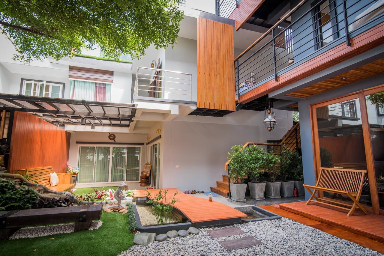 Le Terrarium Bed & Sleep Chiang Rai Hotell Exteriör bild
