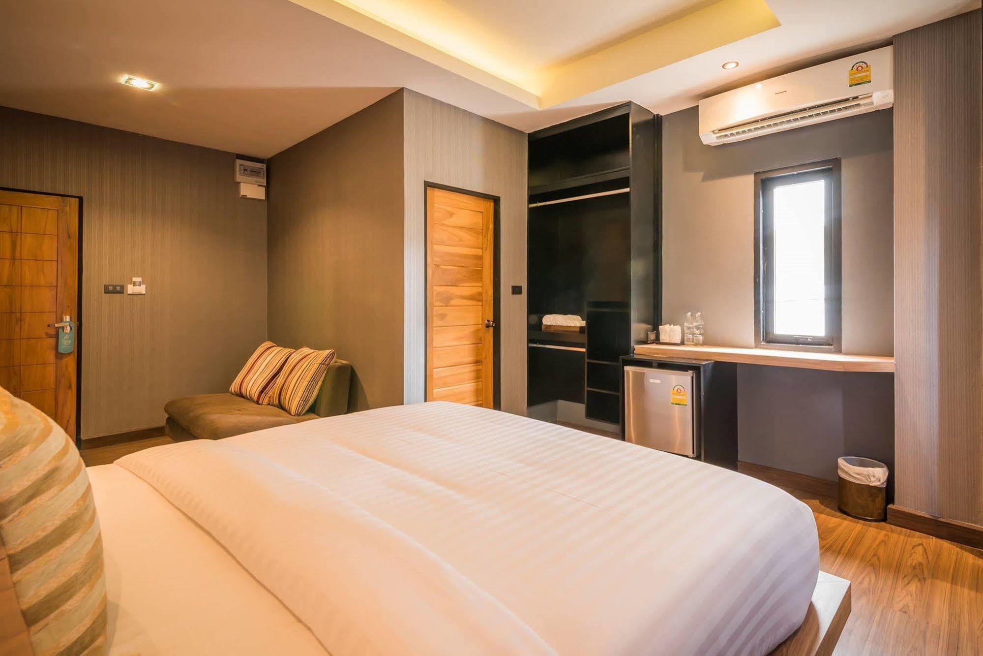 Le Terrarium Bed & Sleep Chiang Rai Hotell Exteriör bild