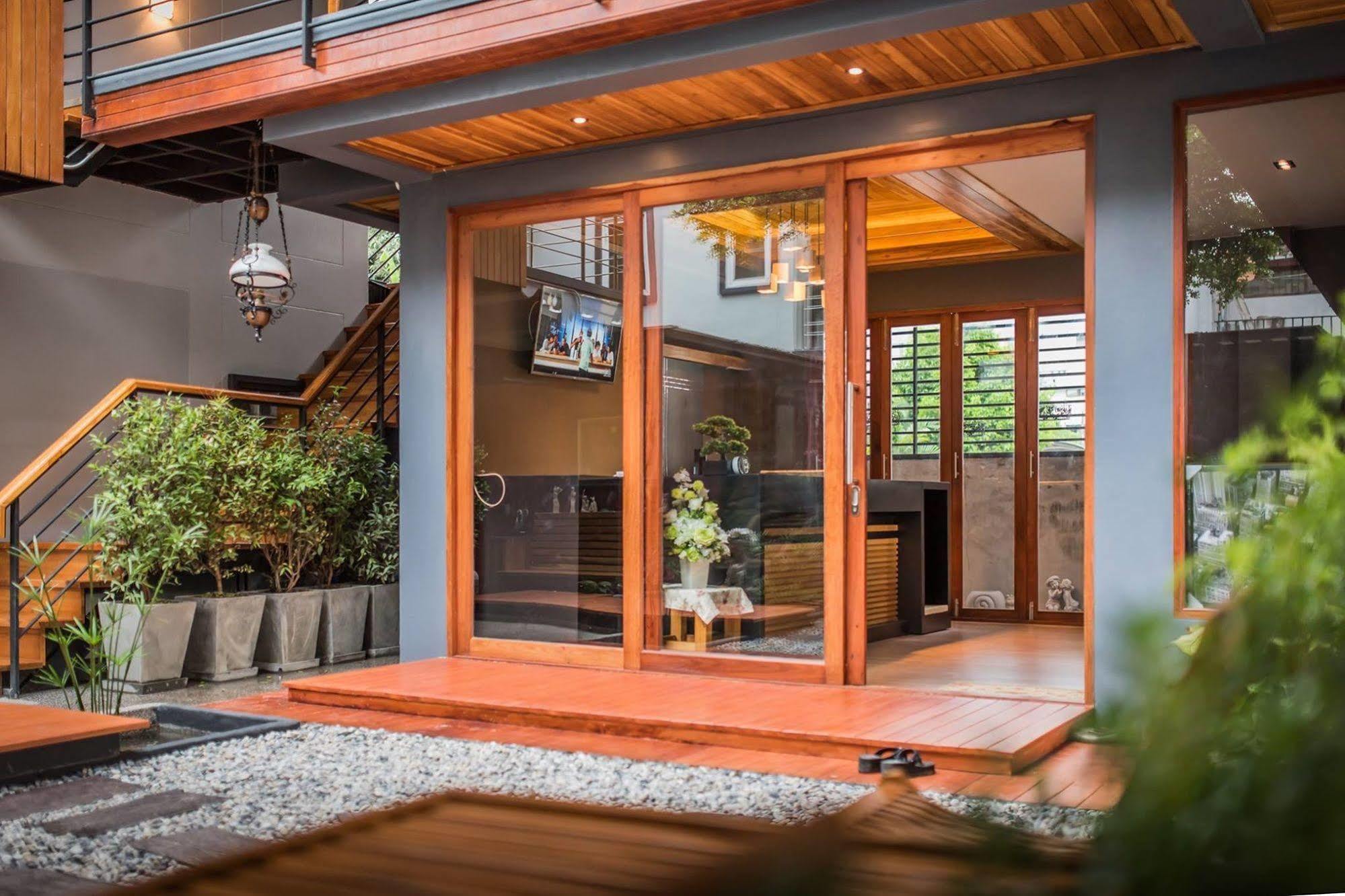 Le Terrarium Bed & Sleep Chiang Rai Hotell Exteriör bild